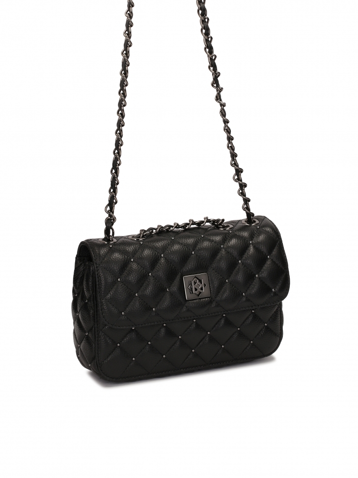 Pikowana torebka z metalowymi nitami