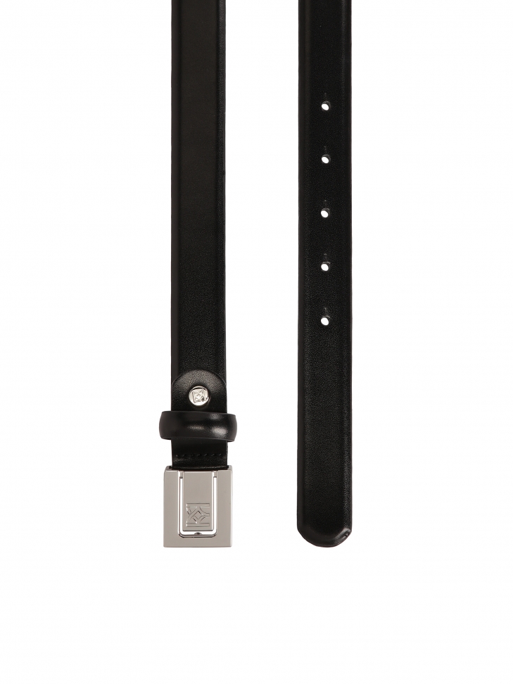 Czarny skórzany pasek z pełną klamrą