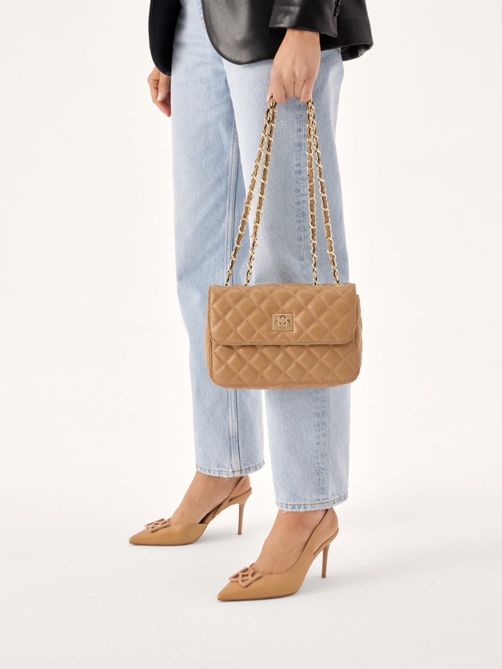 Skórzane czółenka z odytą piętą