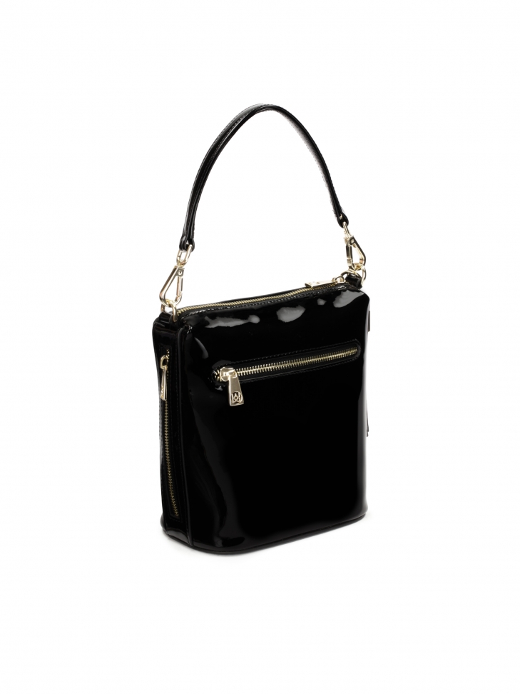 Czarna listonoszka na ramię z dwóch rodzajów skór