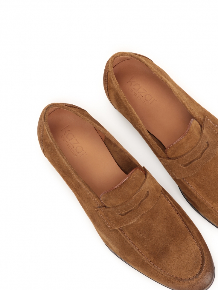 Brązowe loafersy z miękkiego zamszu bez futrówki