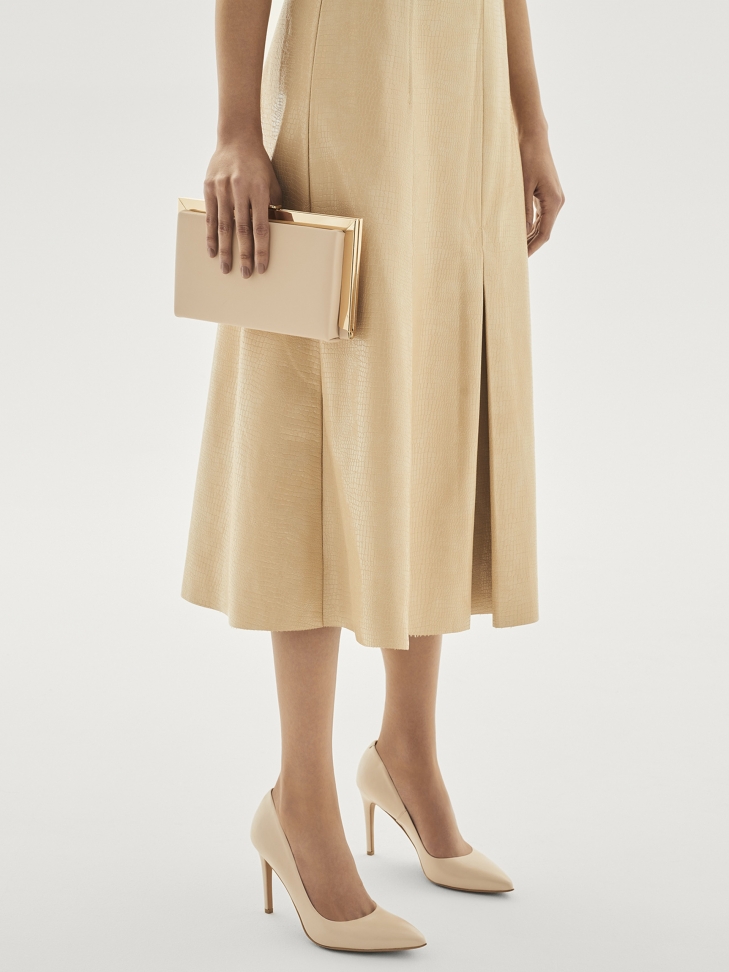 Beżowe czółenka damskie