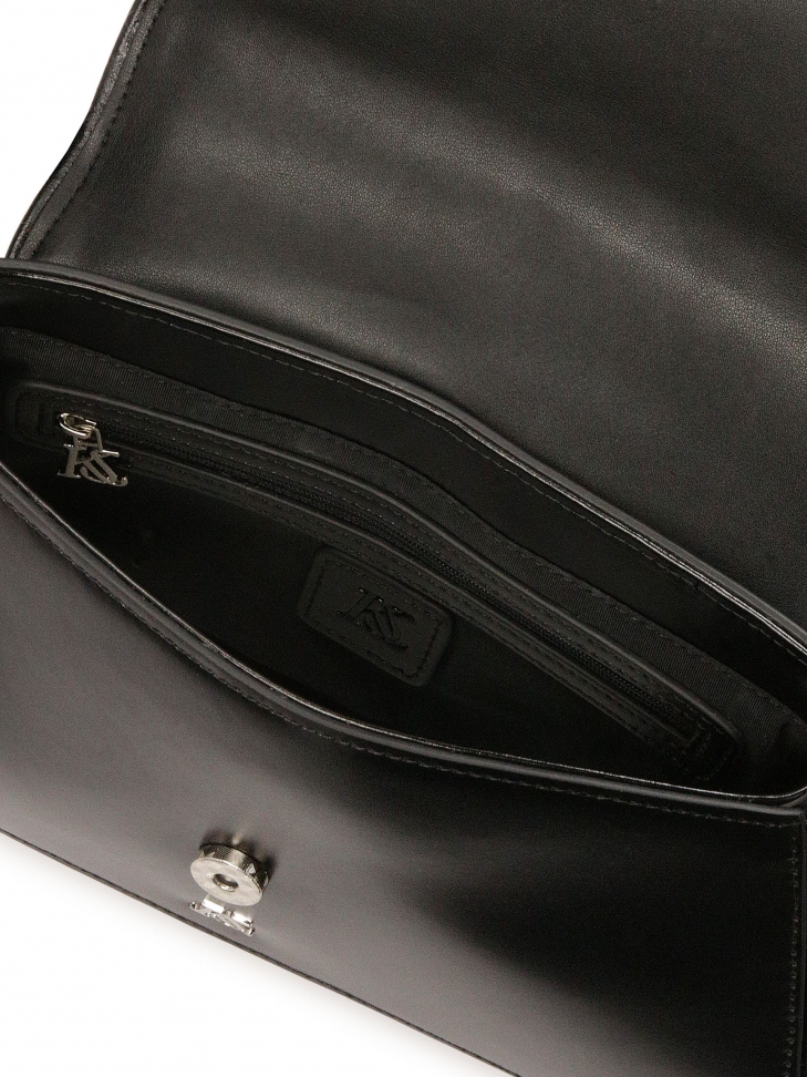 Torebka z ótkim paskiem na ramię