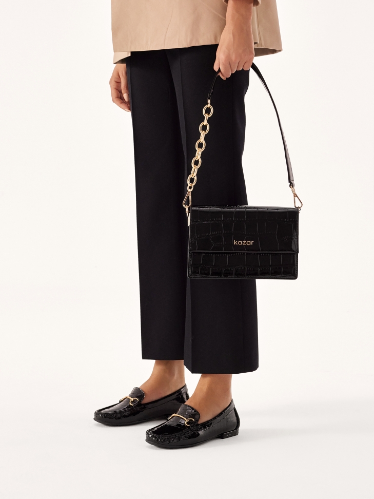 Klasyczne mokasyny z tłoczonej lakierowanej skóry