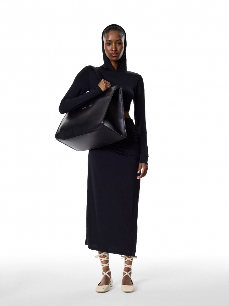 Beżowe czółenka z wiązaniem wokół kostki