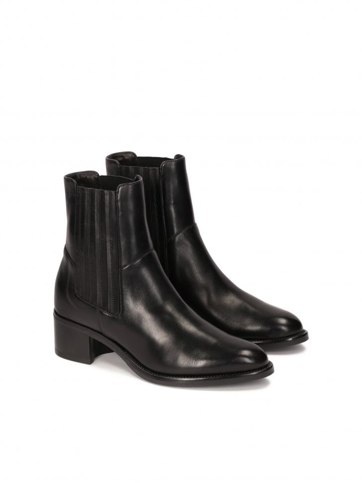 Skórzane botki z elastycznymi gumkami