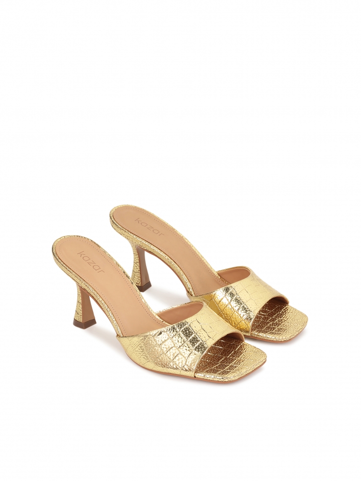 Złote klapki damskie