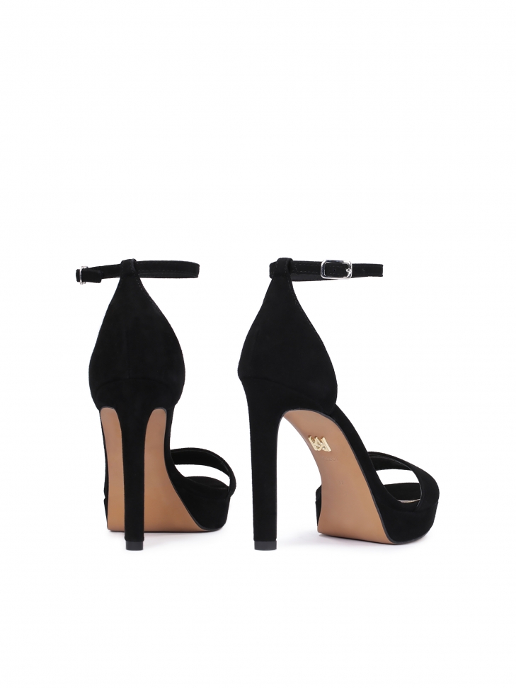 Czarne sandały zamszowe na obcasie z platformą