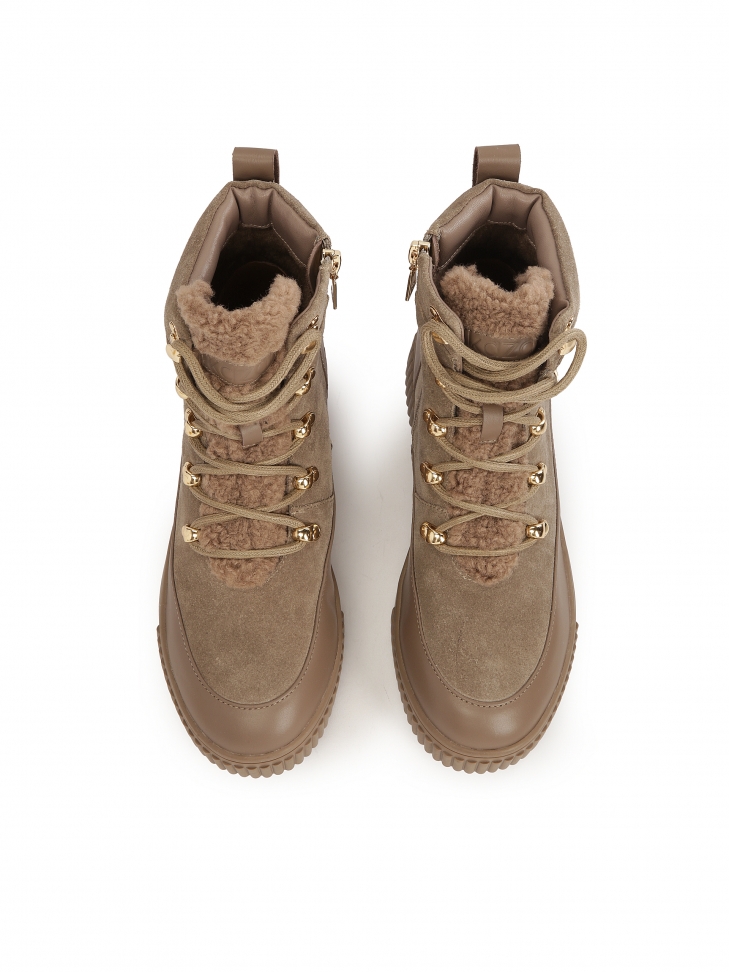 Trzewiki z zamszu i gładkiej skóry w kolorze taupe