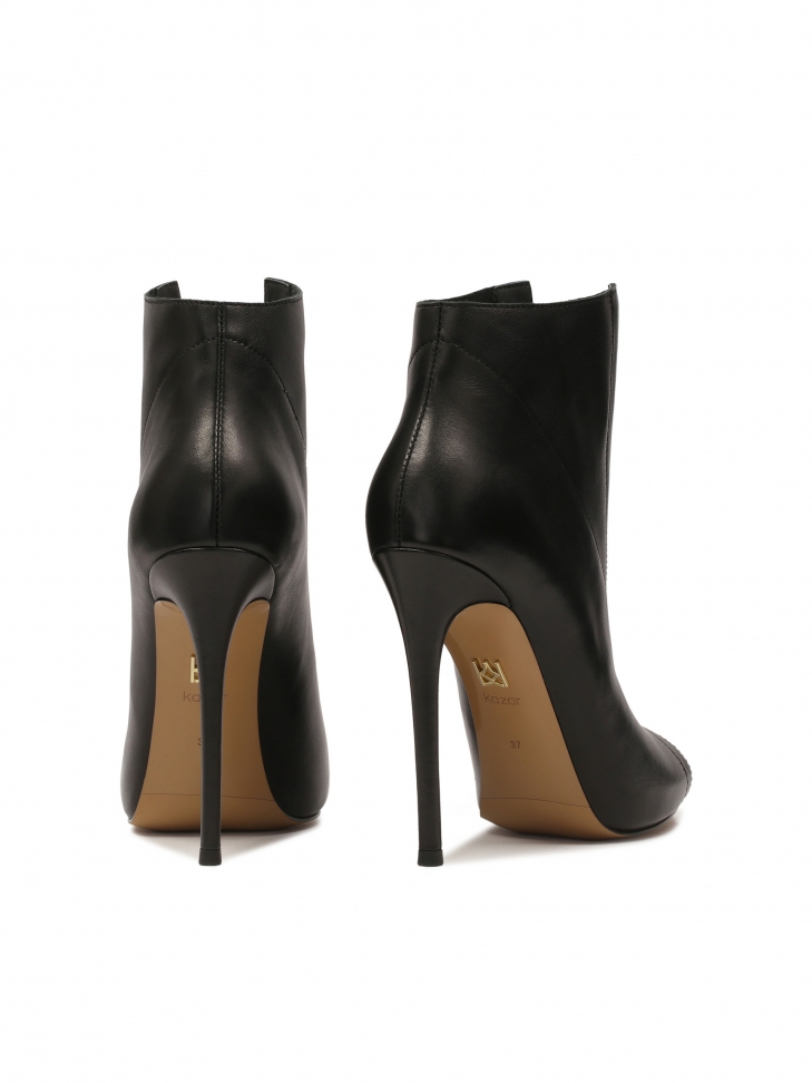 Czarne botki peep toe na obcasie