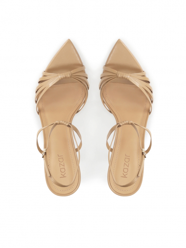 Skórzane sandały z efektownym paskiem