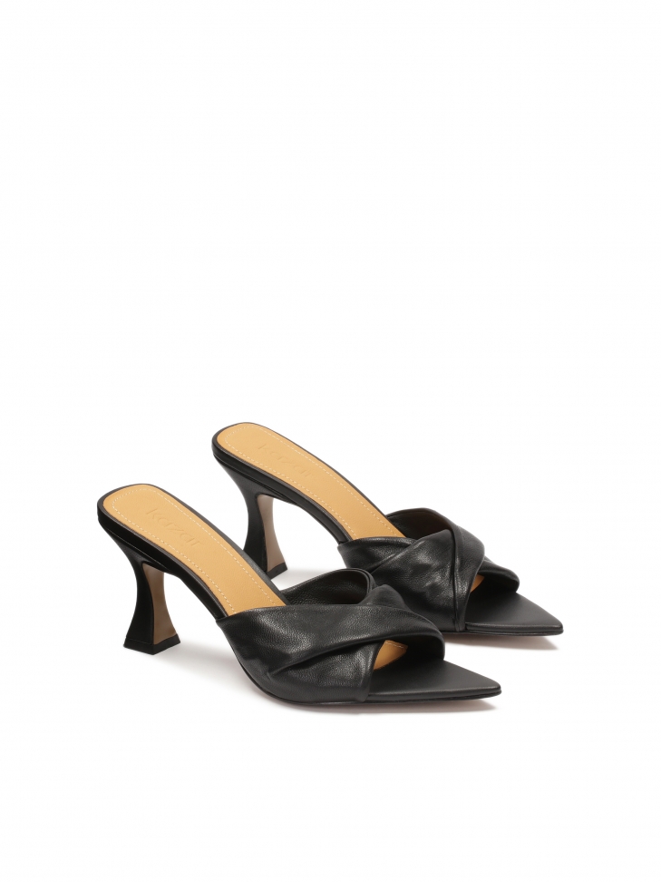 Spiczaste klapki z czarnej skóry