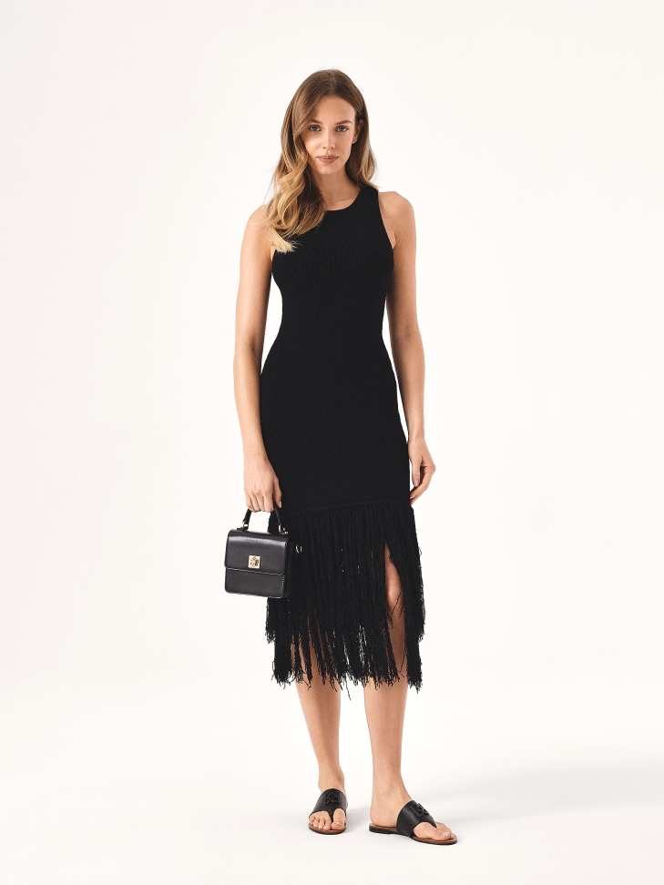 Czarne skórzane japonki z szerokim paskiem