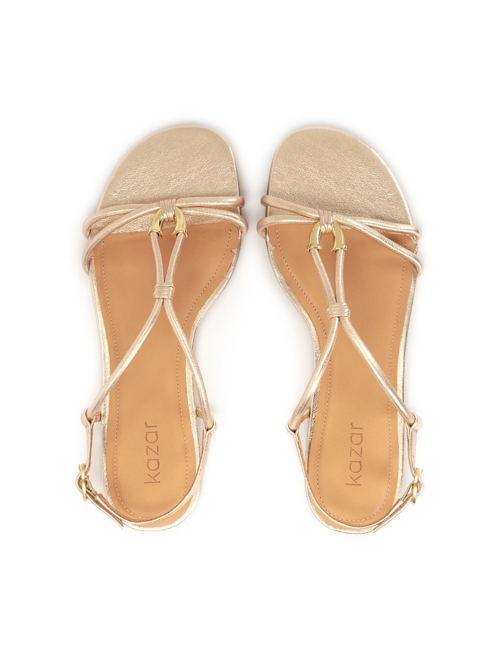 Komfortowe ote sandały z metalową ozdobą