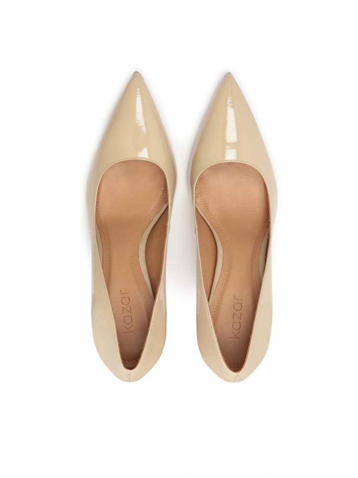 Lakierowane czółenka w stylu minimal