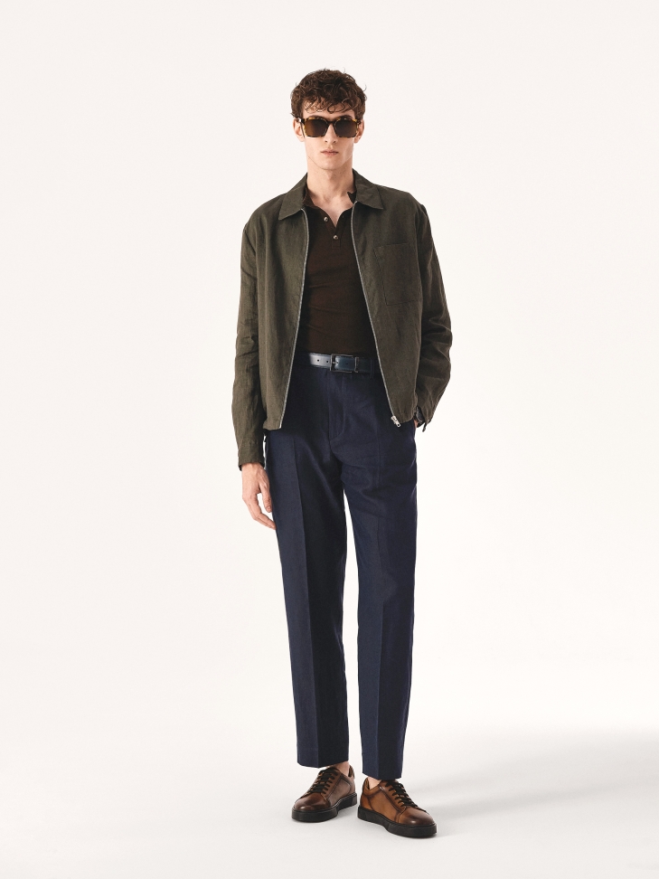 Brązowe sneakersy w stylu smart casual