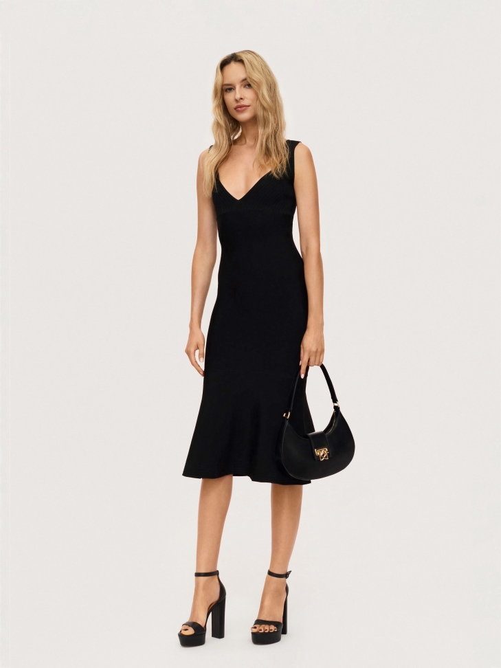 Czarne sandały skórzane na platformie i słupku