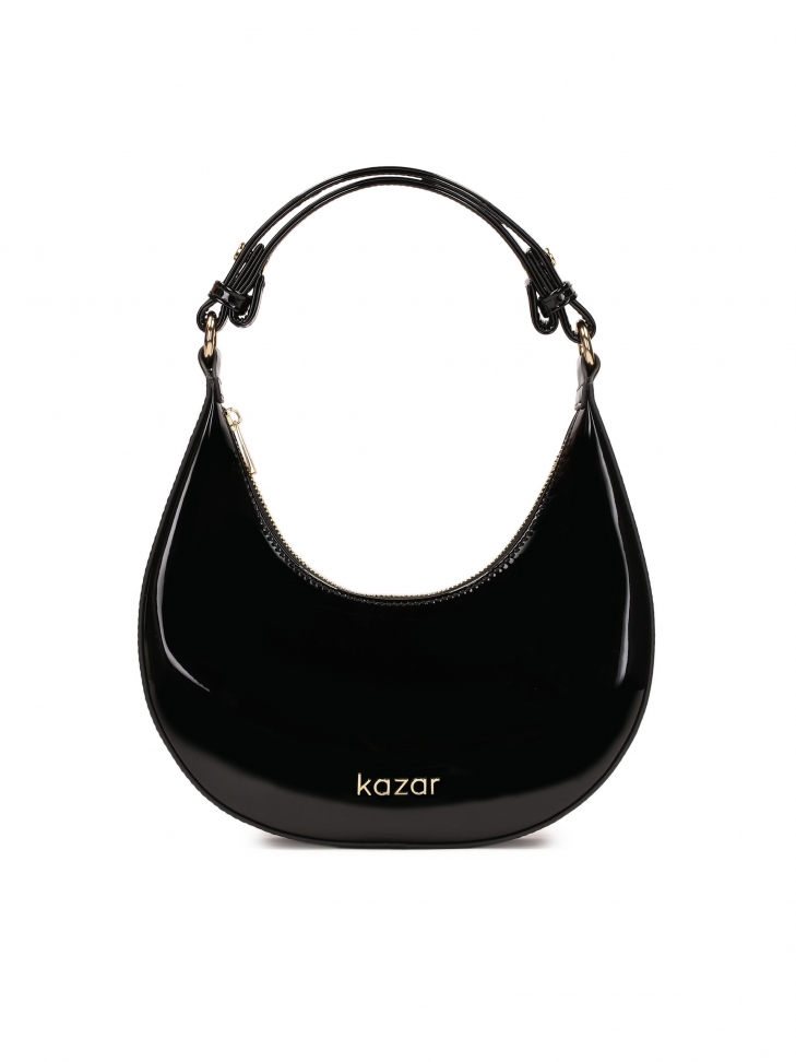 Mała torebka z lakierowanej skóry w kształcie półksiężyca