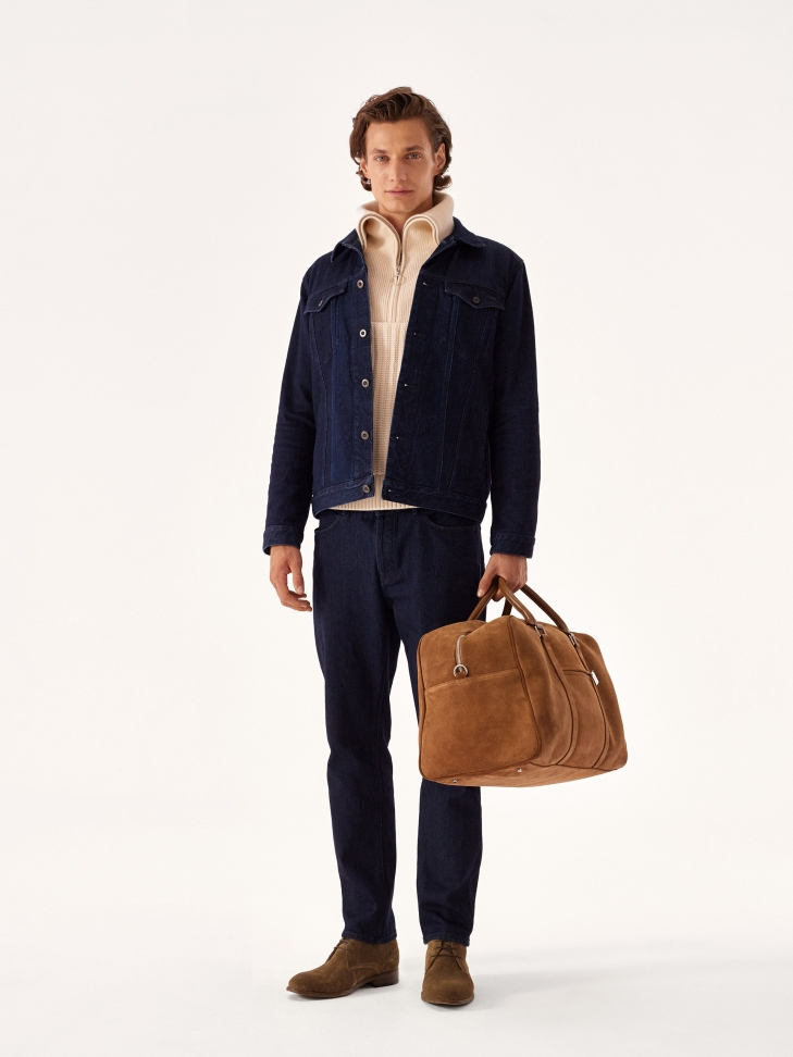 Zamszowe trzewiki z wiązaną cholewką