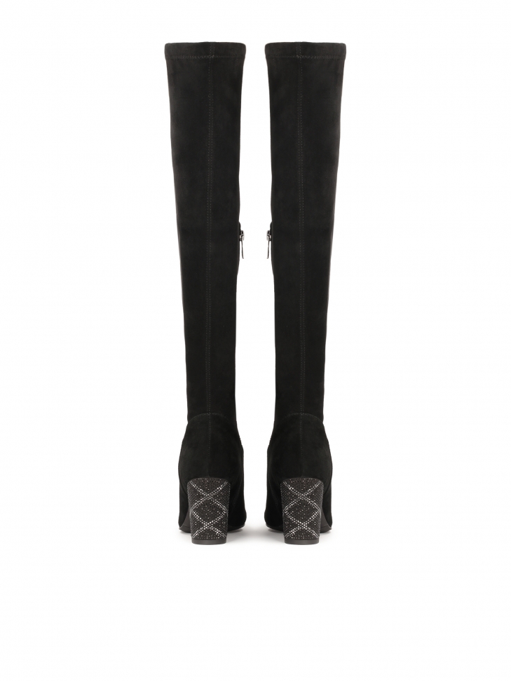 Czarne muszkieterki na zdobionym obcasie