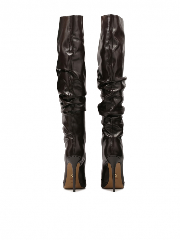 Brązowe wysokie kozaki za kolano