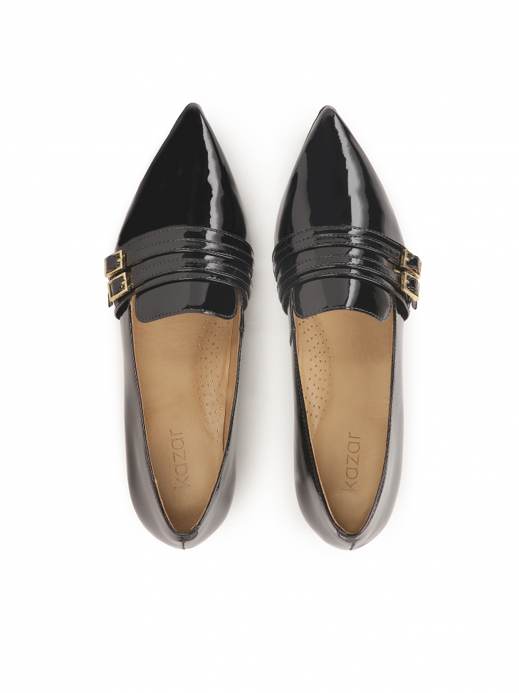 Płaskie lakierowane czółenka z paskami