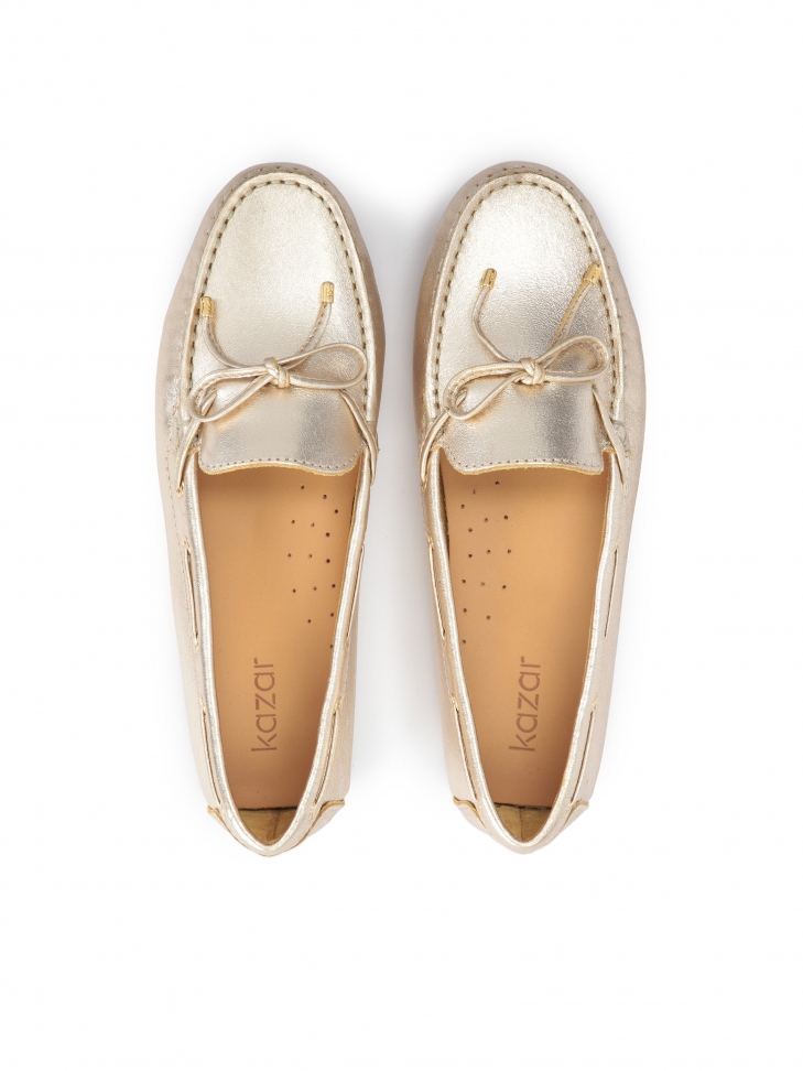 Złote skórzane mokasyny damskie na wygodnej podeszwie