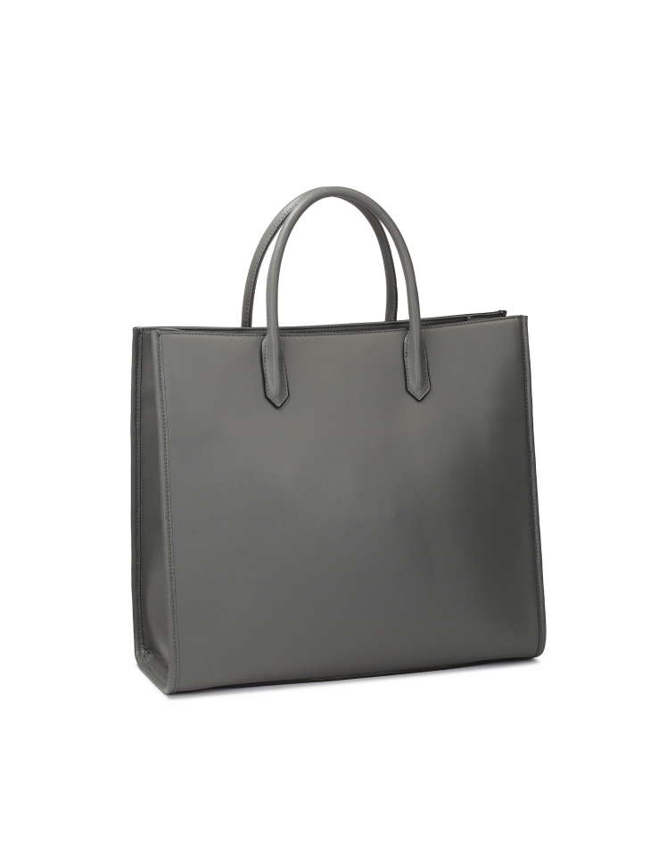 Duża szara torebka z uchwytami i pikowanym korpusem