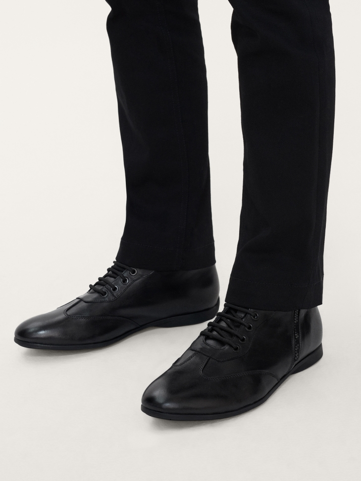 Komfortowe skórzane trzewiki męskie ozdobione suwakiem