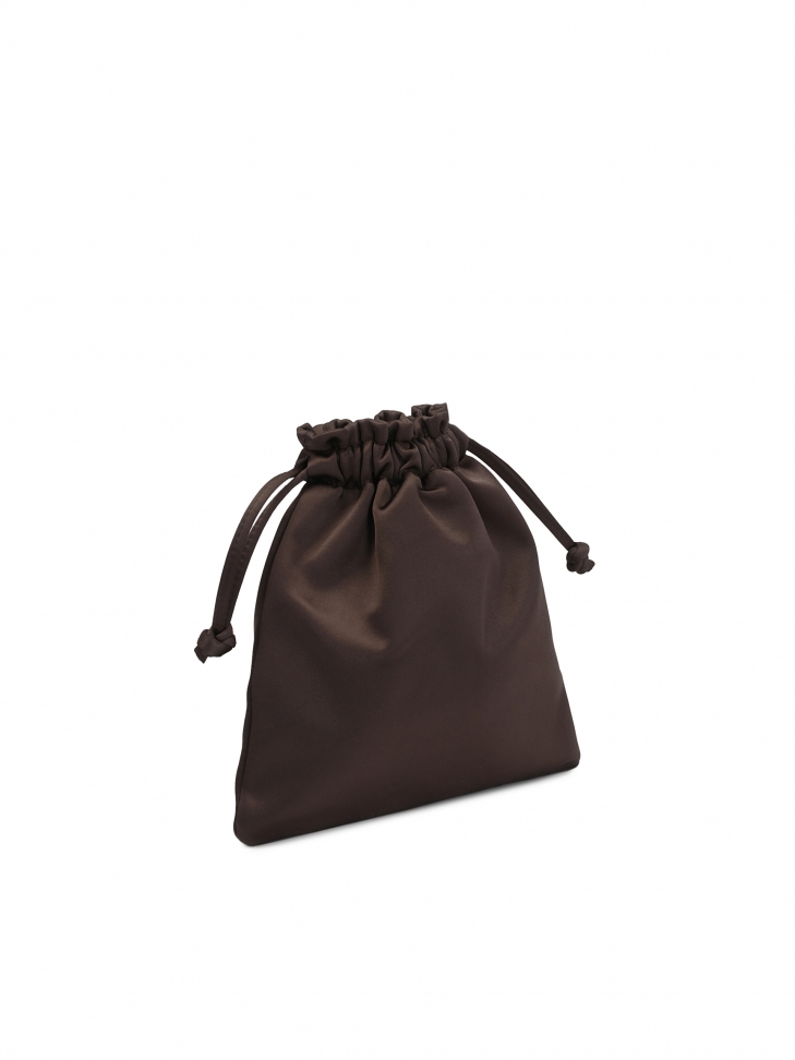 Ciemnobrązowa torebka sakiewka o satynowym wykończeniu