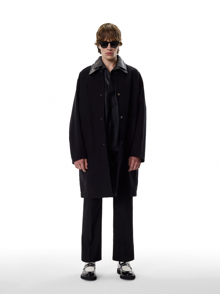 Wsuwane dwukolorowe loafersy z lakierowanej skóry