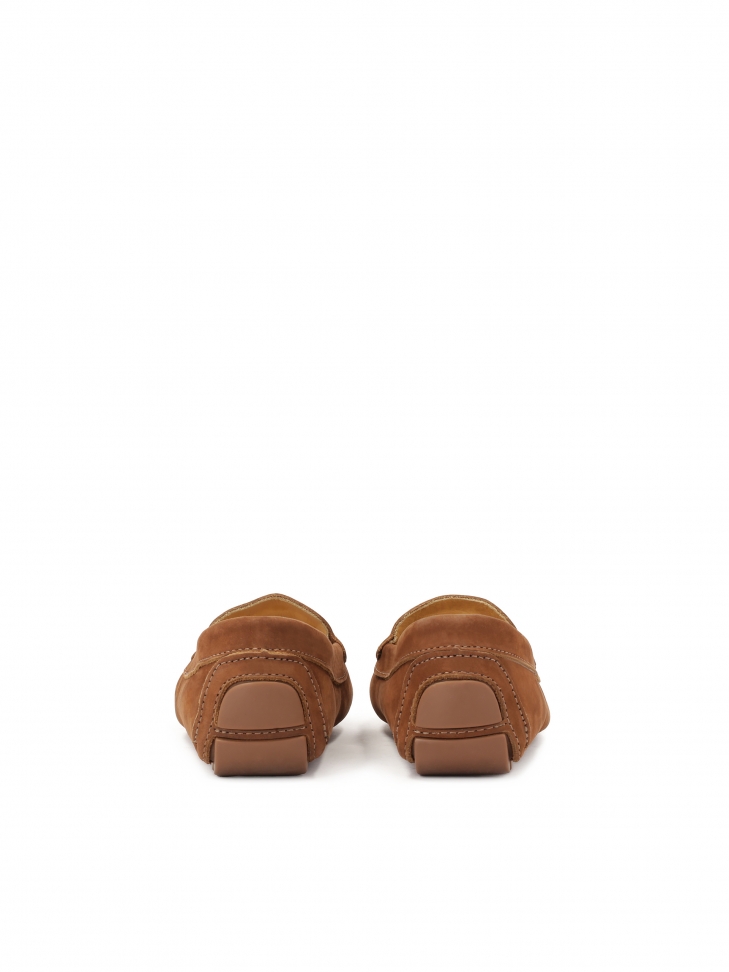 Brązowe mokasyny z dużym metalowym monogramem KAZAR