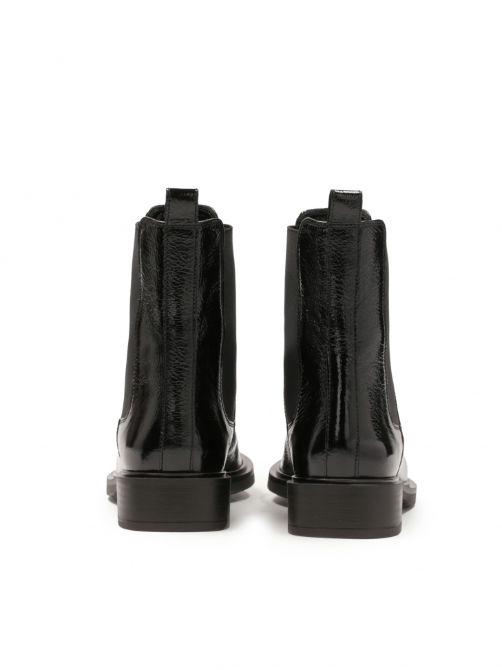 Czarne sztyblety z efektem marszczenia