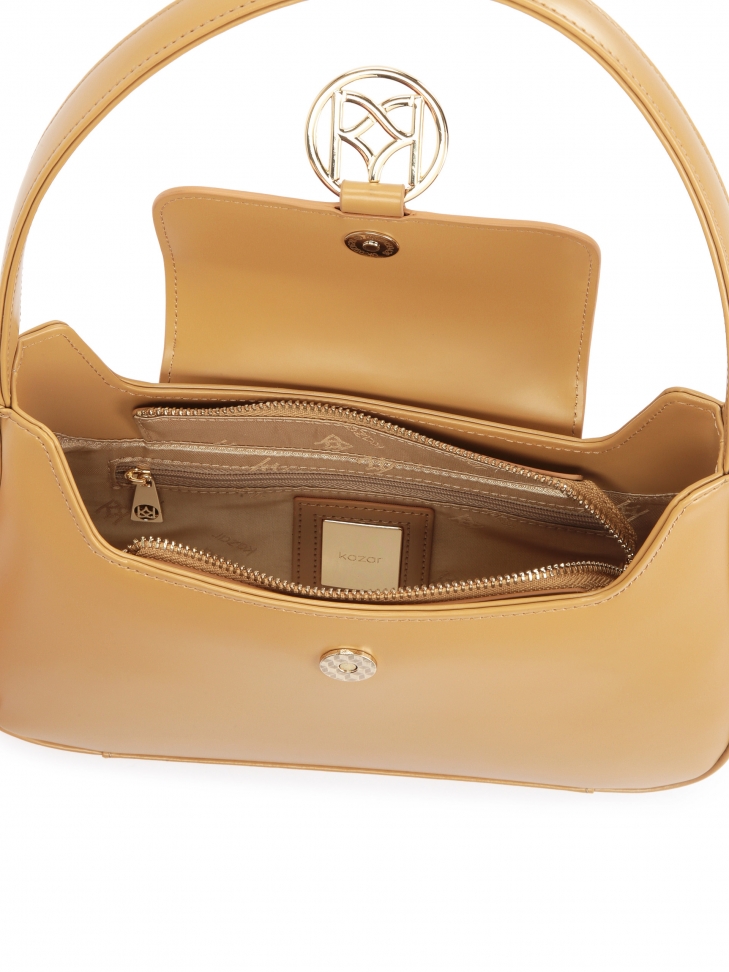 Jasnobrązowa torebka baguette z klapką