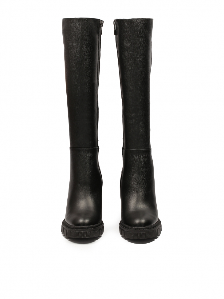 Czarne skórzane kozaki na wygodnym szerokim obcasie