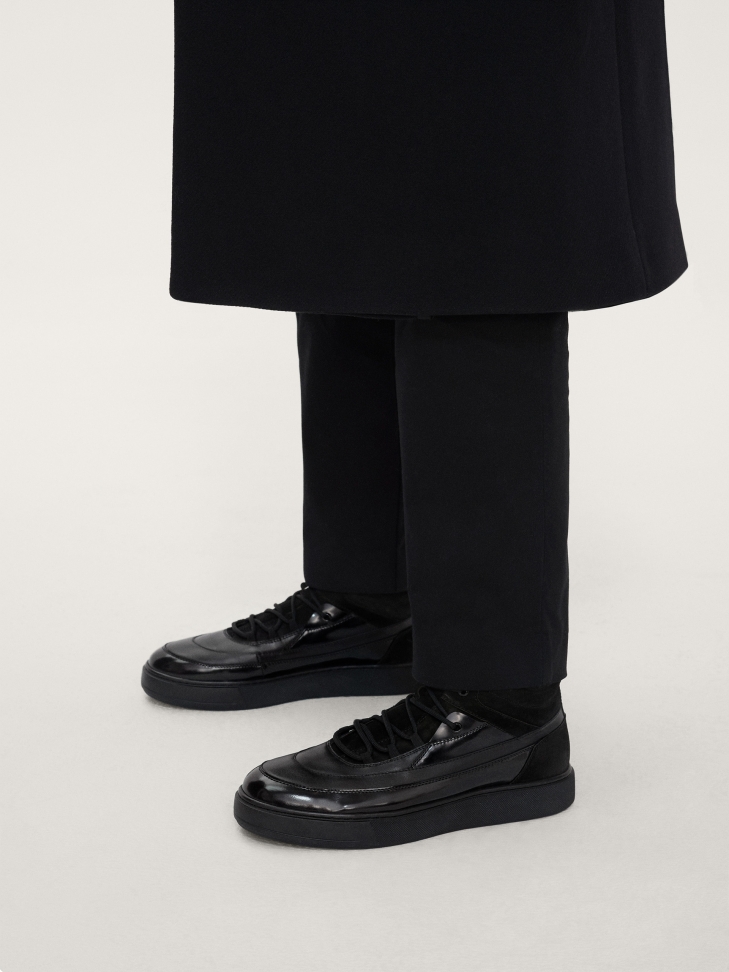 Czarne skórzane sneakersy męskie w nowoczesnym stylu