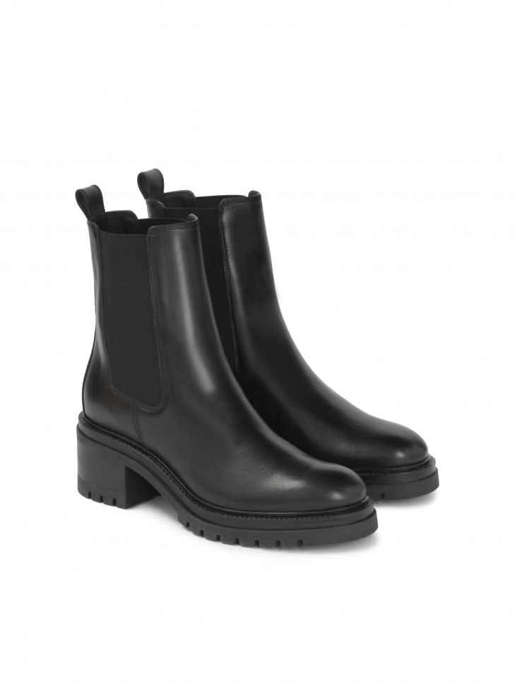 Komfortowe wsuwane botki na szerokim obcasie