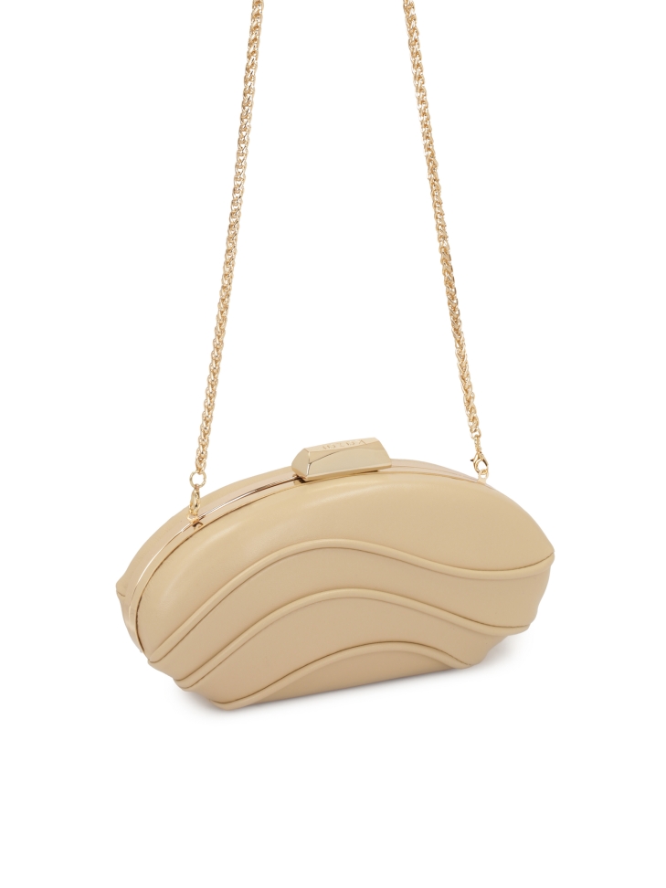 Awangardowa kopertówka do ręki z grawerowanym logo KAZAR