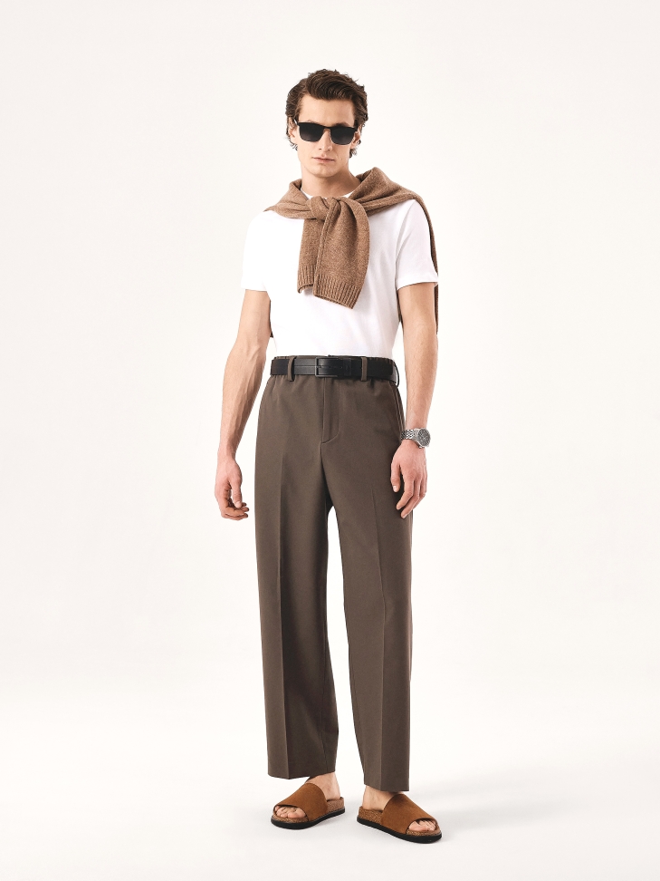 Klasyczny srebrno-czarny zegarek na bransolecie