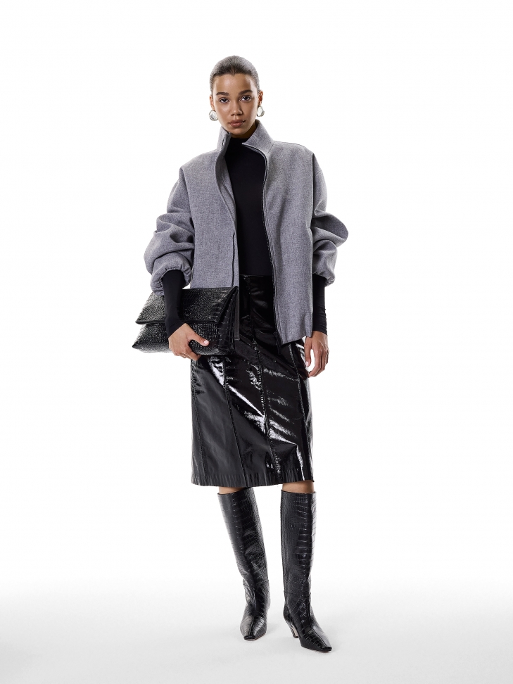 Czarne kozaki w zwierzęcy motyw na obcasie kitten heels