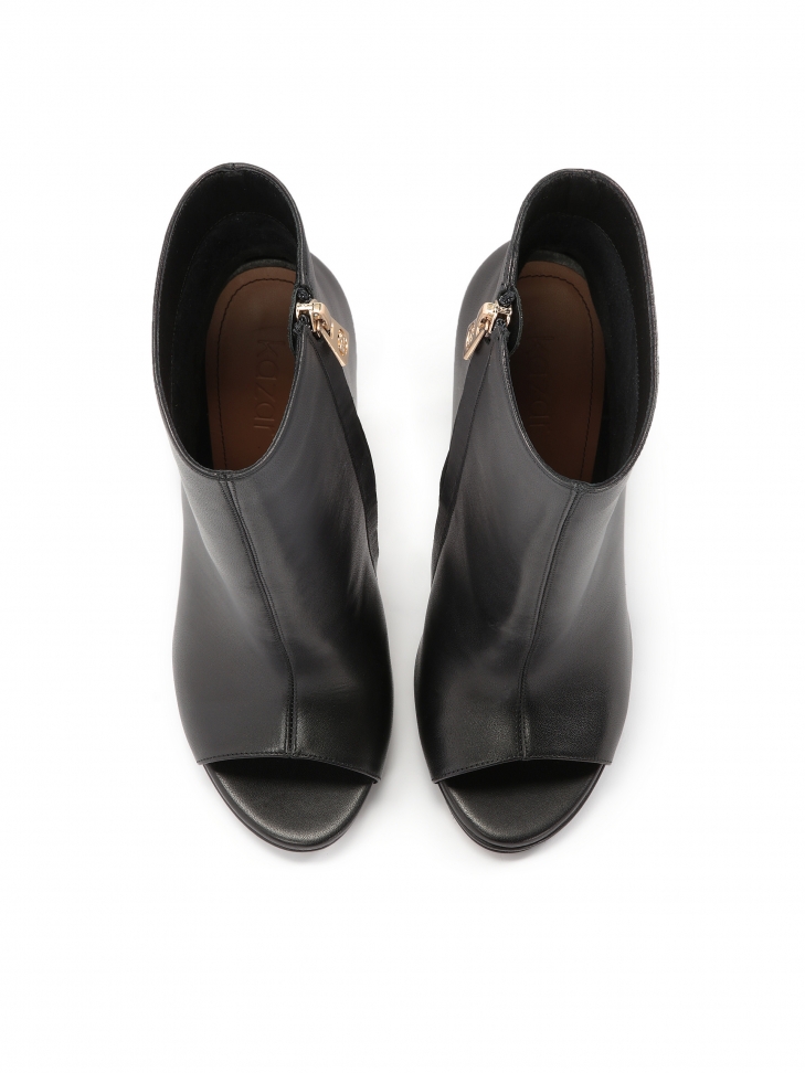 Czarne skórzane botki peep toe z suwakiem