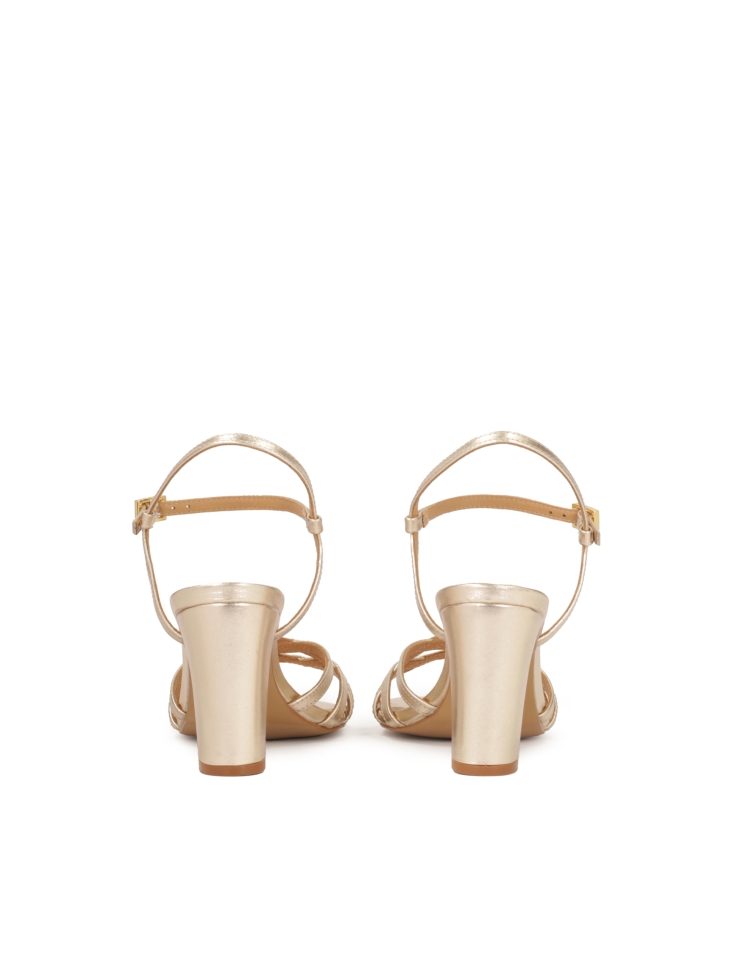 Złote sandały na szerokim obcasie