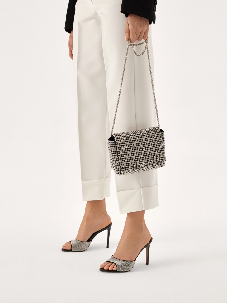 Torebka wieczorowa z klapką zdobiona cyrkoniami