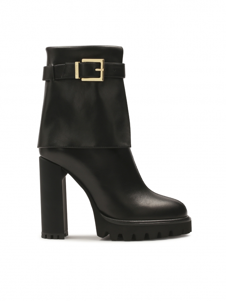 Czarne botki ze skóry z wywiniętą cholewką