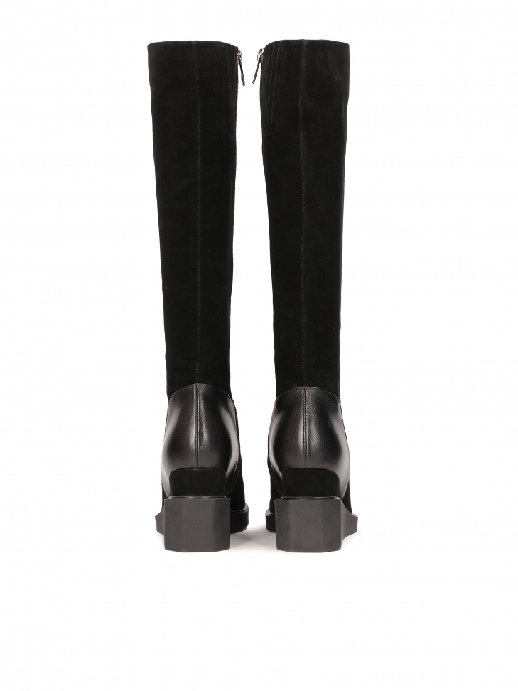 Zamszowe kozaki na finezyjnym koturnie