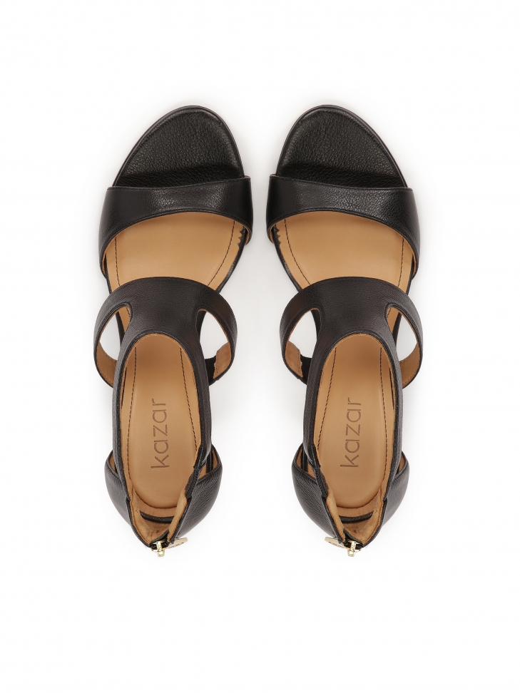 Sandały z suwakiem na zabudowanej pięcie