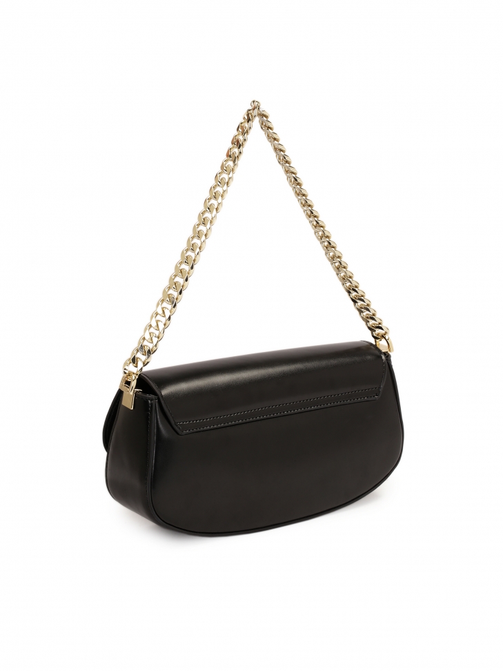 Czarna zaoąglona torebka z łańcuchem na ramię