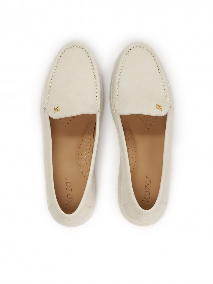 Nubukowe półbuty z grubą podeszwą