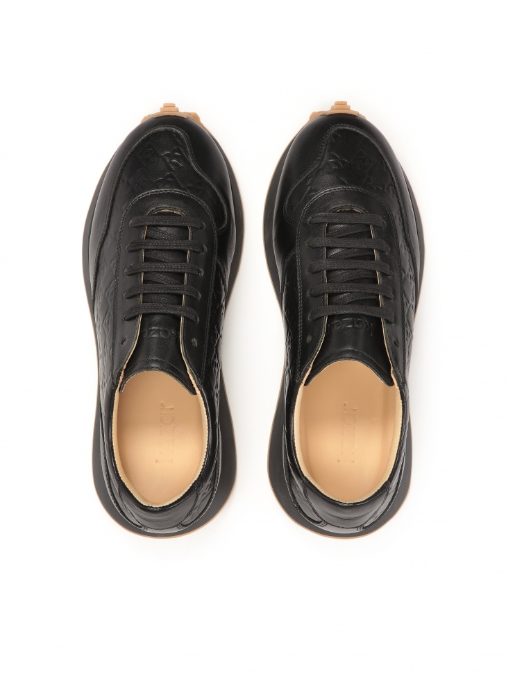 Skórzane sneakersy damskie ze żłobieniem na podeszwie