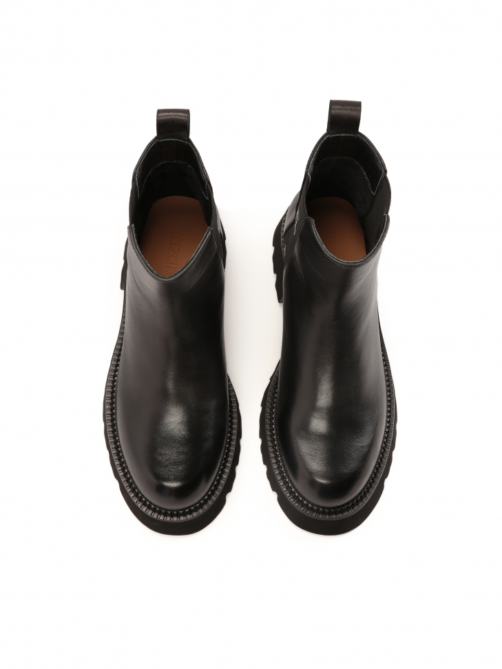 Skórzane chelsea boots na traktorowej podeszwie